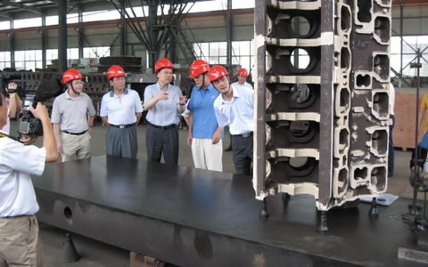 浙(zhè)江省常(chang)務副省(shěng)長陳敏(mǐn)爾視察(chá)杭機鑄(zhù)造