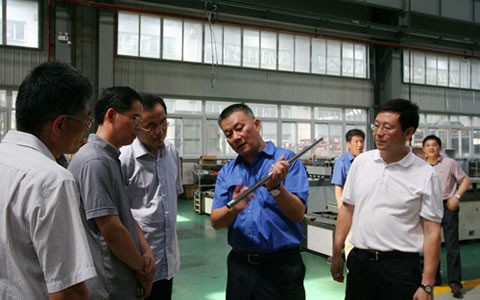 省經信(xìn)委李上(shàng)葵總工(gong)程師來(lái)杭機調(diao)研考察(cha)