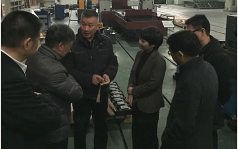 浦江(jiāng)縣委副書記(jì)、代縣長俞佩(pèi)芬一行考察(cha)杭機股份