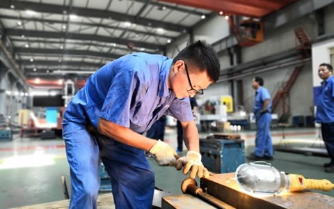 比(bǐ)武展風采 檢(jiǎn)閱強技能