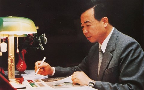 殚精竭慮(lǜ)四十載 鞠(ju)躬盡瘁杭(háng)機情 ——深切(qie)懷念鄭陽(yáng)生廠長